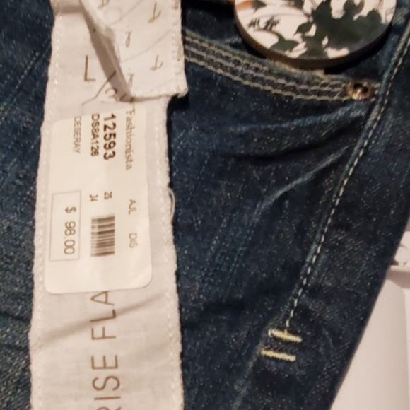 Dish Jeans - Picture 2 of 6